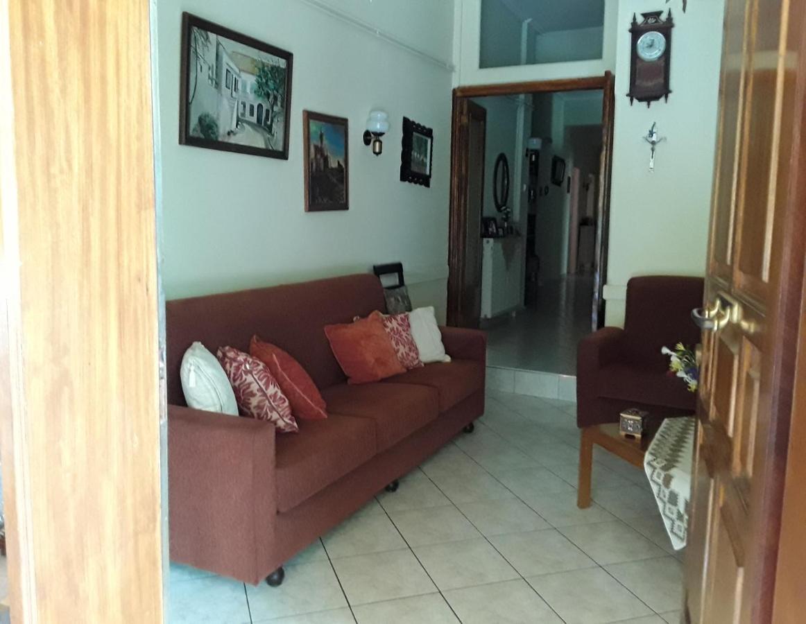 Γιαννουλα Κρετση Otel Kamena Vourla Dış mekan fotoğraf