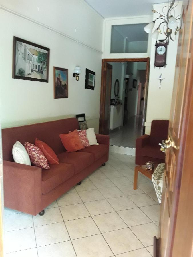 Γιαννουλα Κρετση Otel Kamena Vourla Dış mekan fotoğraf