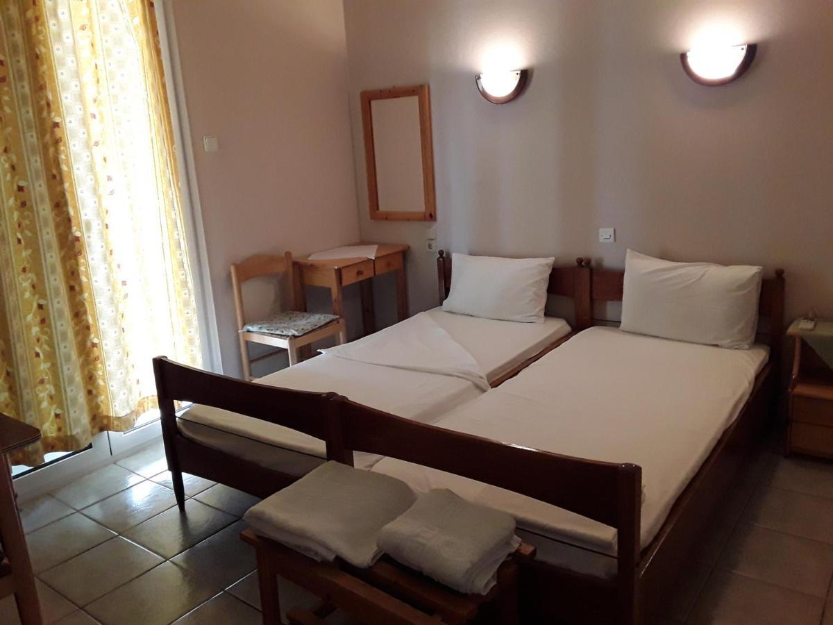 Γιαννουλα Κρετση Otel Kamena Vourla Dış mekan fotoğraf