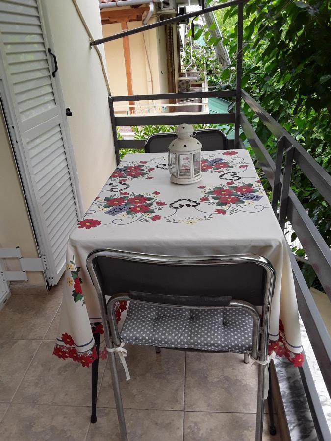 Γιαννουλα Κρετση Otel Kamena Vourla Dış mekan fotoğraf